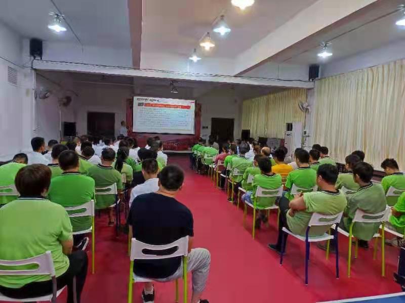 DD0982E62AC1387BB3AF36F5050FAC0