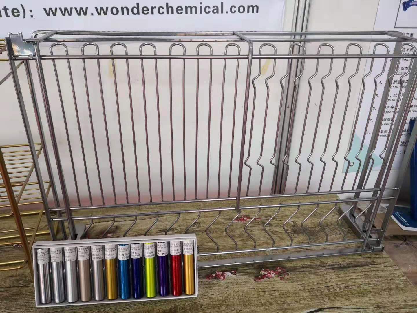 A6111B0E354F0975DDC8F3C8039852E